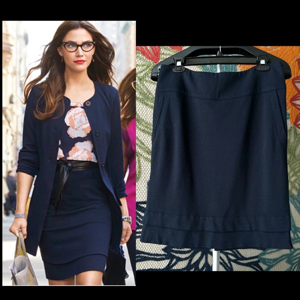 sold - CAbi Lido Skirt 5051 - The Perfect Little Navy Blue Pencil Skirt - 6